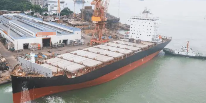 ����Ϣ���ô��ع�����1800TEU��װ�䴬�����ӽ���ҵ�ٻ�װ�䴬����